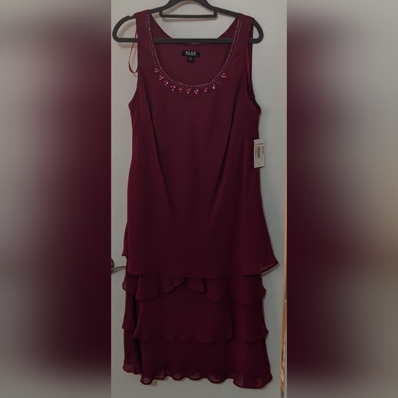 SLNY Dresses Boysenberry Tiered Chiffon Cocktail Dress Poshmark